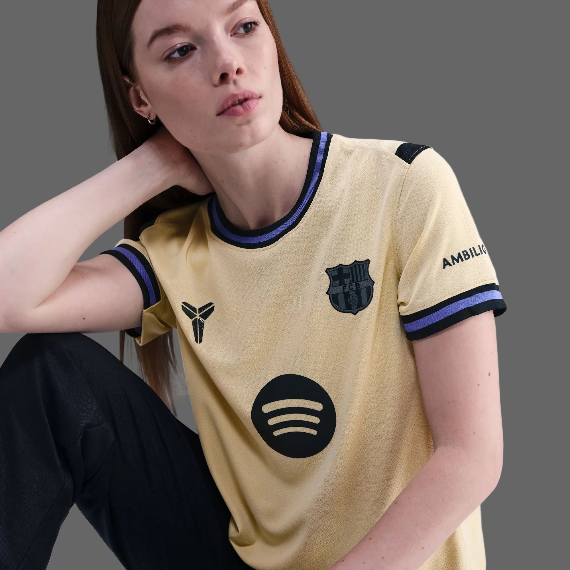 Kobe Bryant FC Barcelona 2025/26 Stadium Away Curved Fit - Womens Sleeve Sponsor