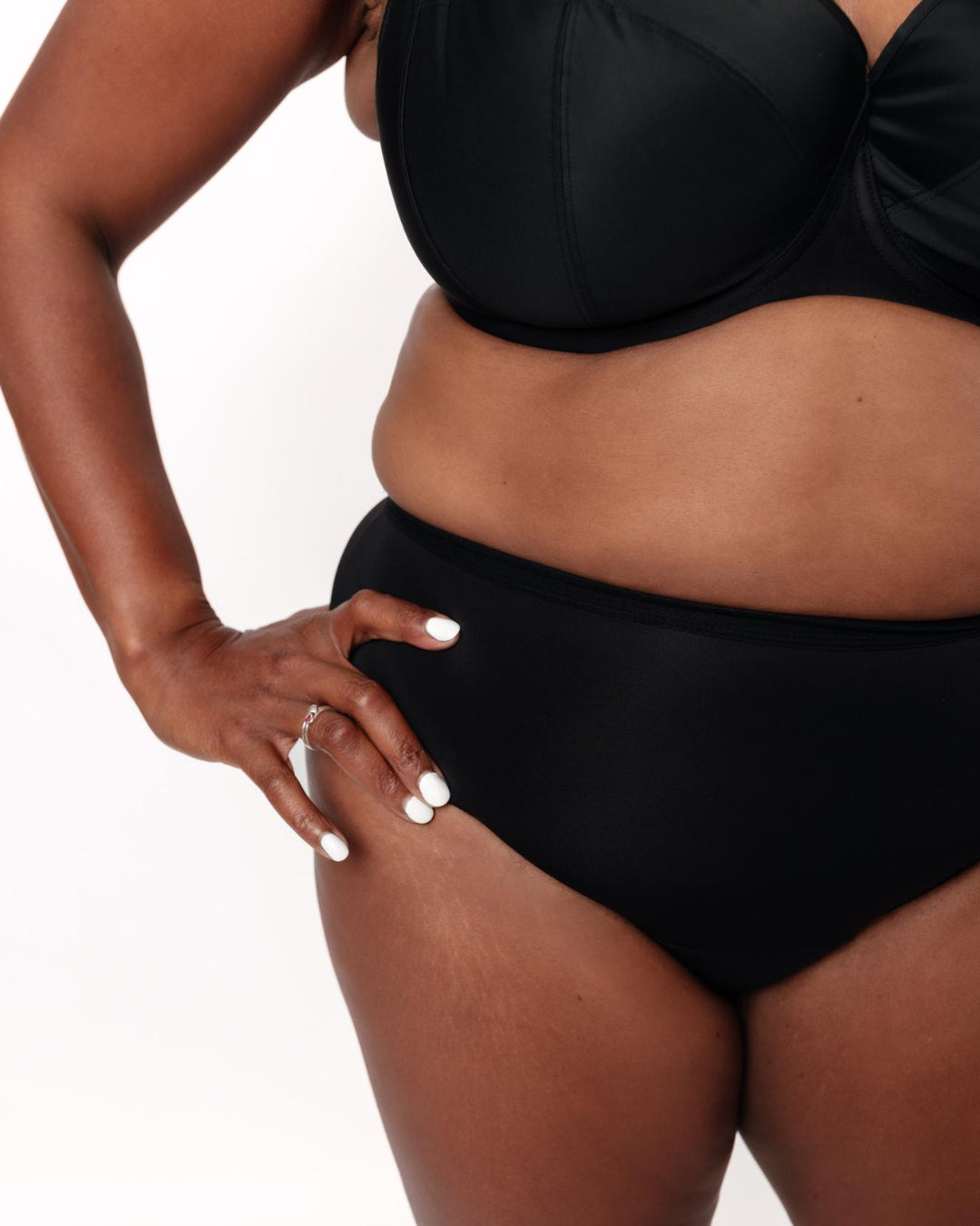 NIXI BODY THE SUSIE BLACK